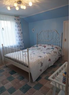 Schlafzimmer 1
